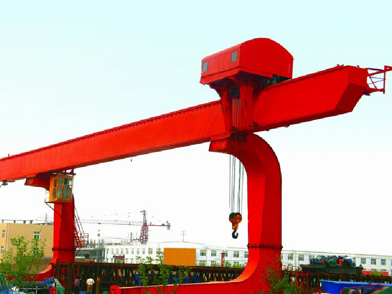 C型門(mén)式起重機